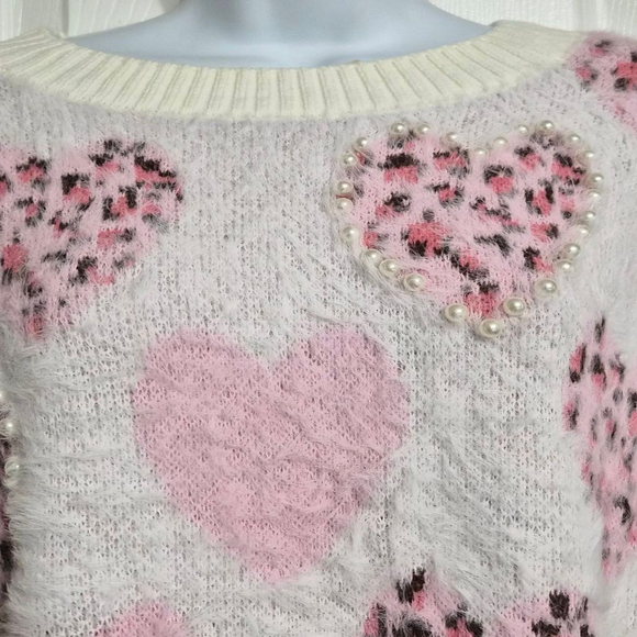 Pink and White Leopard Print Heart Pattern Women's Sweater Size Large NWOT - Picture 7 of 15